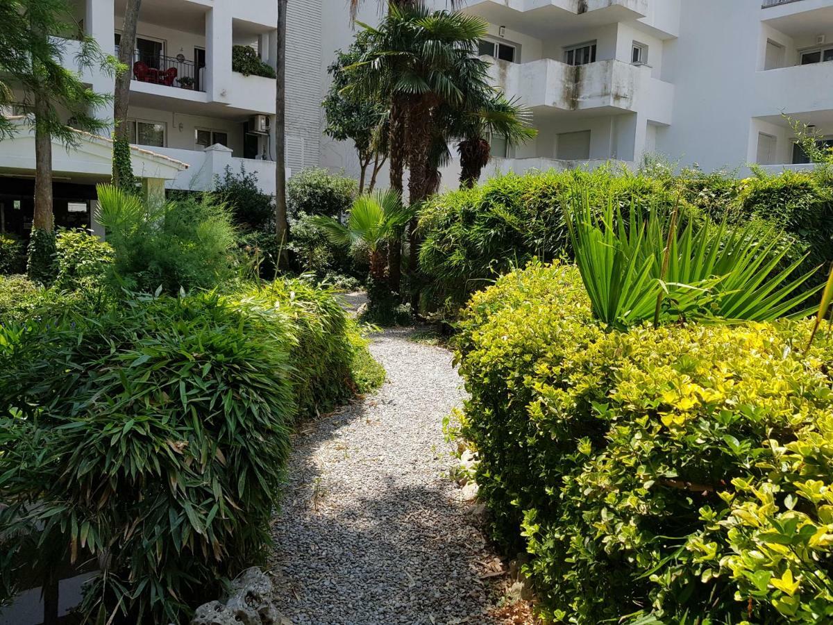Royal Marine Deluxe Appartement Roses